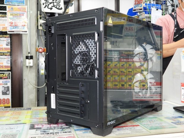 Antec「FLUX M」発売