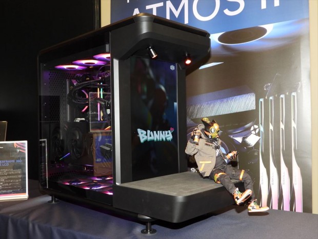 Cooler Master「MASTERFRAME 360 STAGE LCD」