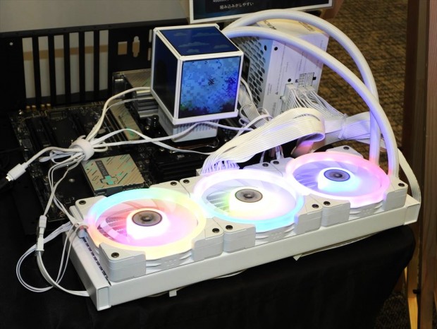 Thermaltake「MINECUBE 360 Ultra ARGB Sync」