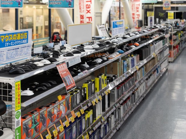 DEPOツクモ札幌大谷地店の店内