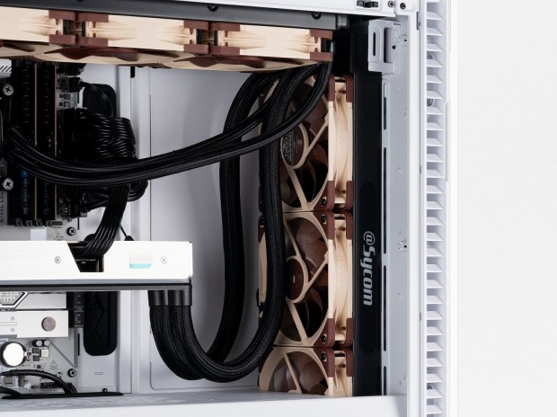 独自水冷化のRTX 5090搭載！極まった100万円のデュアル水冷マシン