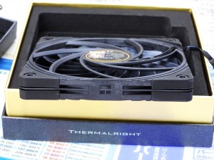 120mmファン「TL-B12015 Extrem」が登場