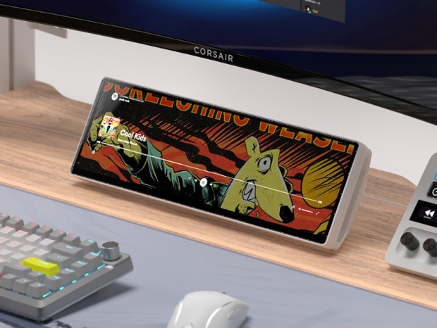 CORSAIR「XENEON EDGE 14.5”LCD Touchscreen」にパープルとホワイトの