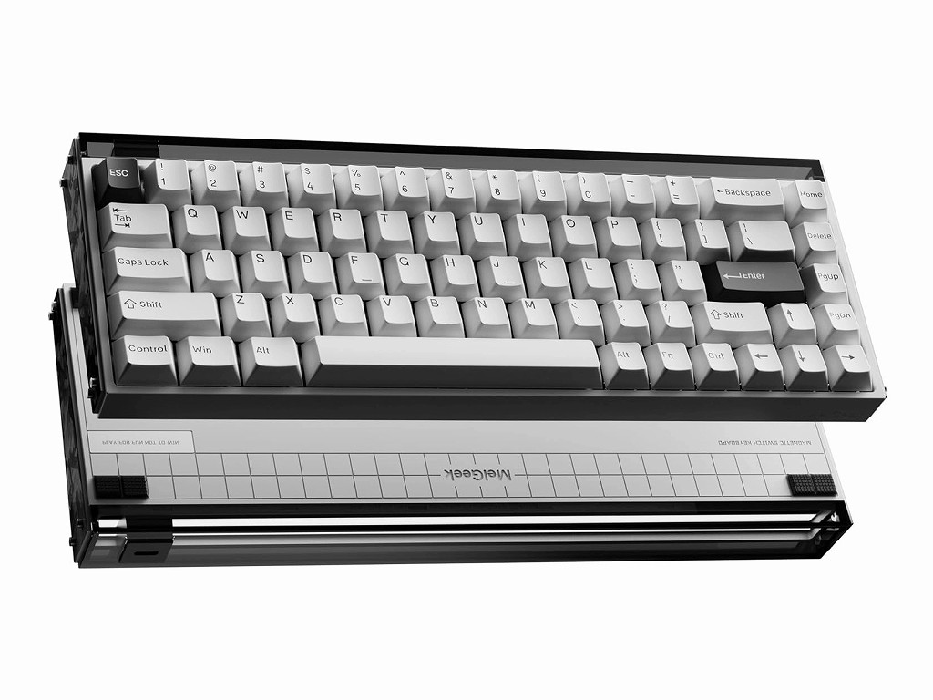 今日のお買い得) ラピトリ＆8K対応の磁気スイッチ搭載65％キーボード