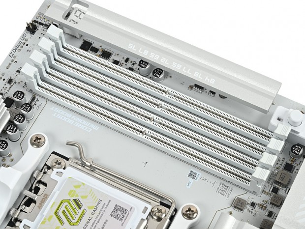 MAG X870E TOMAHAWK MAX WIFI PZ