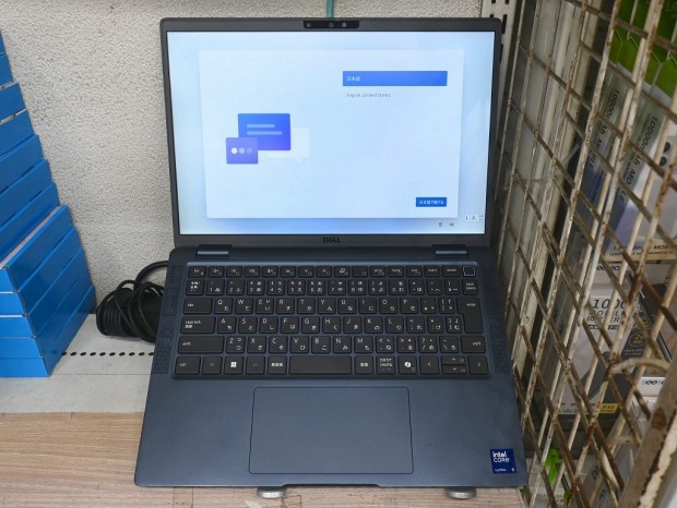 お買い得中古品情報) Core Ultra 5＆メモリ32GB搭載で使用感ゼロの