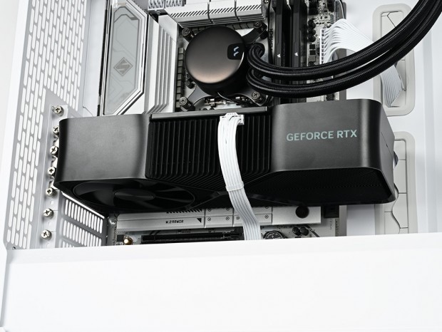 Fractal Design「Epoch XL」