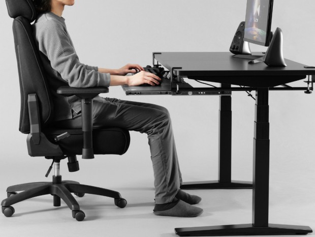 Bauhutte「後付キーボードスライダー」に安定性を強化した