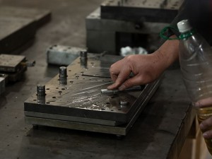 ID-COOLINGの工場取材