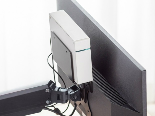 外付けHDDやSwitch 2などをディスプレイ背面に収納できるVESA対応ホルダー