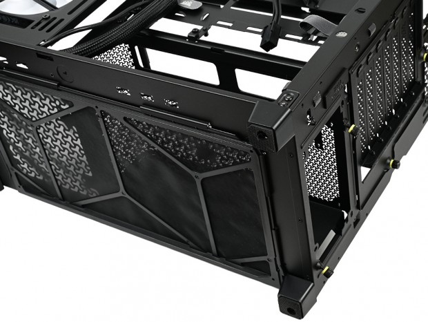 CORSAIR「FRAME 4500X」