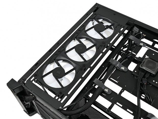 CORSAIR「FRAME 4500X」