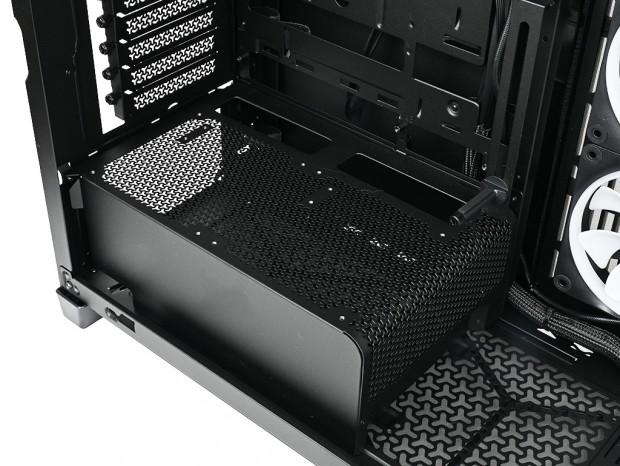 CORSAIR「FRAME 4500X」