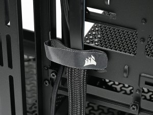 CORSAIR「FRAME 4500X」