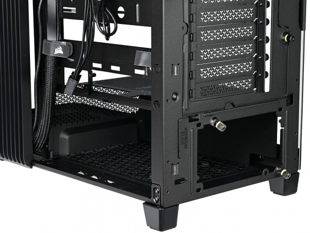 CORSAIR「FRAME 4500X」