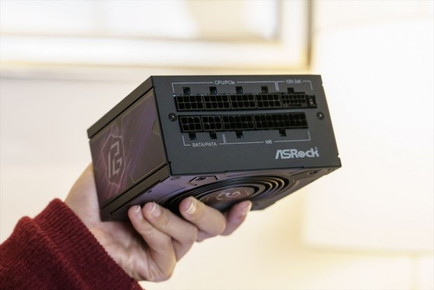 CES 2026 ASRock初のSFX電源ユニット