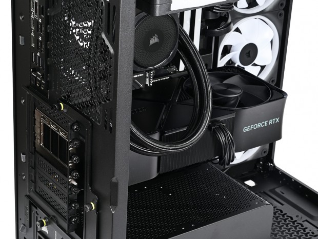 CORSAIR「FRAME 4500X」