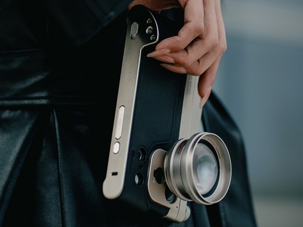 次に来るモノ) 物理シャッターが心地いい。iPhone Proを本格的なカメラ