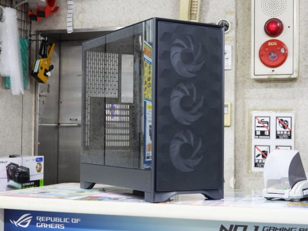 アキバ取材班) エアフロー重視のミドルタワーケース、Fractal Design