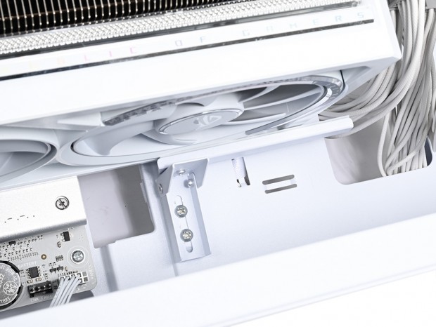 ASUS「PRIME AP303」