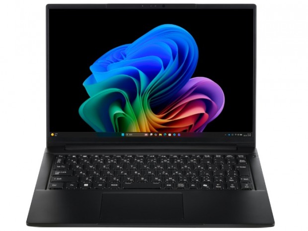 ドスパラプラス、3画面同時出力対応のCore Ultraシリーズ3搭載ノートPC