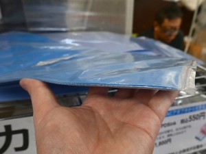 サーマルパッド熱伝導シリコーン6W