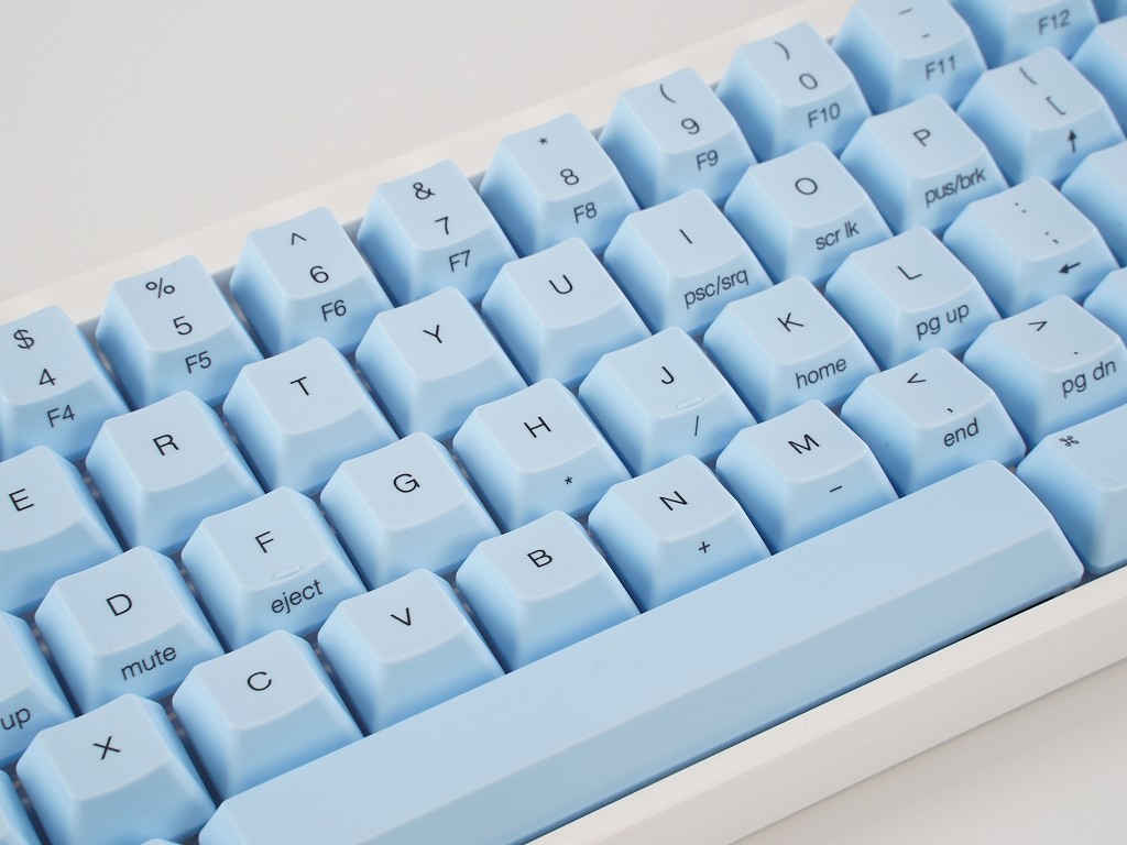 晴れ渡った空のような淡色のHHKB Professionalシリーズ用カラーキー