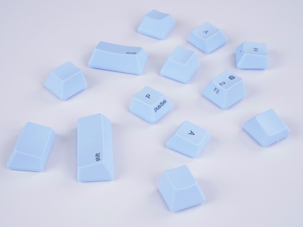 晴れ渡った空のような淡色のHHKB Professionalシリーズ用カラーキーキャップ「空」が登場