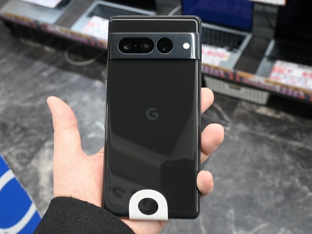 お買い得品情報) Googleハイエンドスマホ「Pixel 7 Pro」の未使用品が