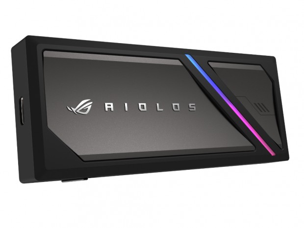 液体シリコンラバーコーティング採用のM.2 SSDケース、ASUS「ROG Strix Aiolos」