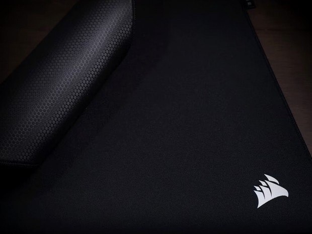 CORSAIR、繊細コントロール＆精密トラッキングのゲーミングマウスパッド「MM PRO コントロール」