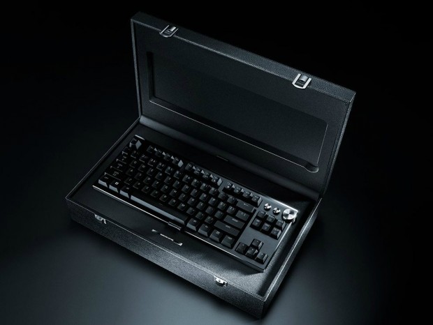 1,337台限定の6063アルミ合金採用最上位キーボード、Razer「Huntsman Signature Edition」