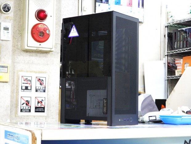 NZXT「H2 Flow」展示中
