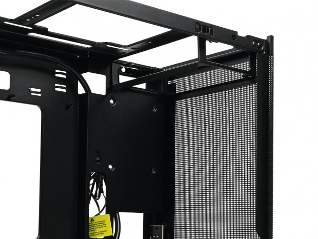 Okinos「MiniArt 4」電源ユニット搭載スペース