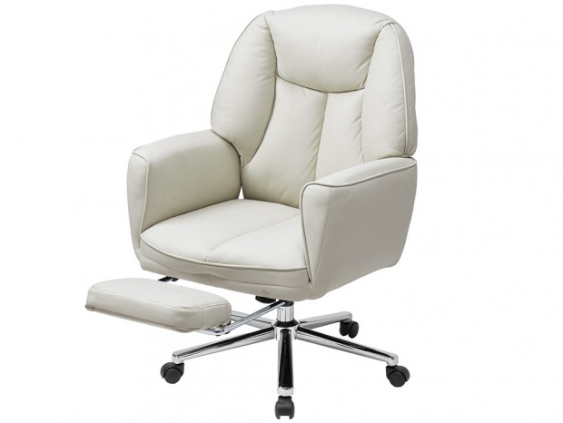 最大135°のリクライニングに対応。サンワダイレクト、収納式オットマンを備えた多機能「ソファチェア」