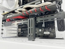 長尾製作所、重量級カードを頑丈に支える強化版ステイ「VGAサポートステイPCI 突っ張り式」