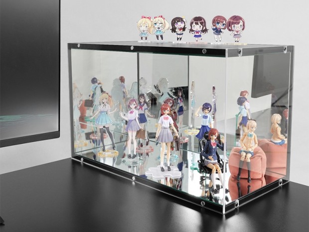 “推し”をパノラマで眺める卓上設置型の「ピラーレスフィギュアケース」がBauhutteから