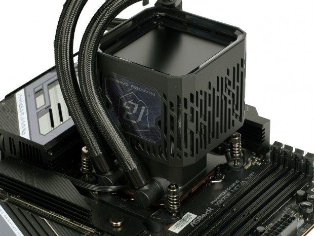 Phantom Gaming 360 LCD