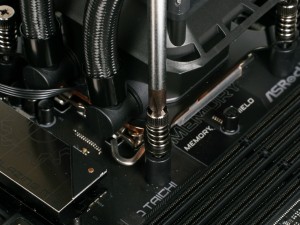 Phantom Gaming 360 LCD