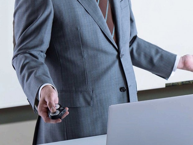 サンワダイレクト、ラクラク空中操作のハンディマウスに改良版