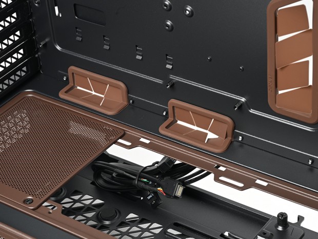 Antec Flux Pro Noctua Edition