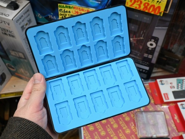 GAME CARD CASE