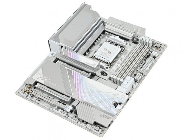 X870E AORUS MASTER X3D ICE