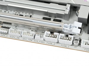 X870E AORUS MASTER X3D ICE