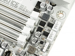 X870E AORUS MASTER X3D ICE