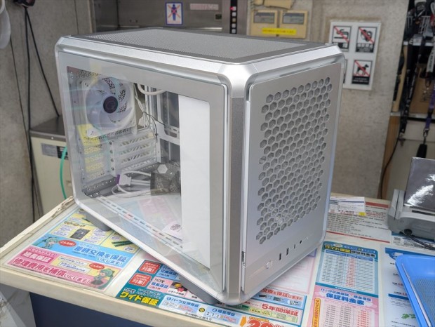 Cooler Master「MasterFrame 400 Mesh」発売