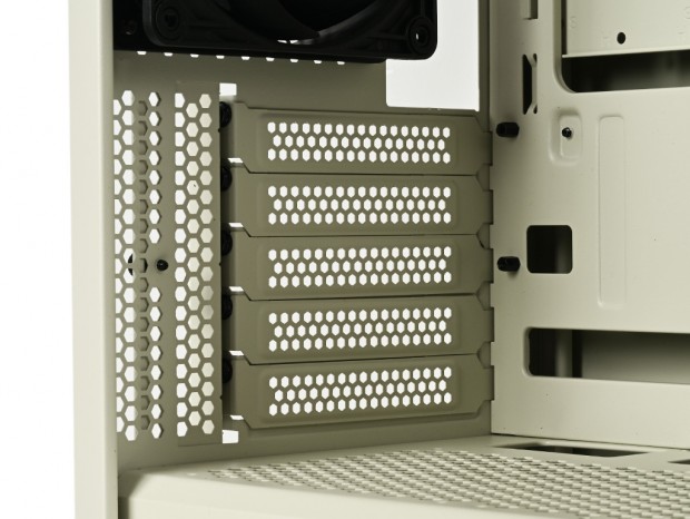 SilverStone「FLP03」