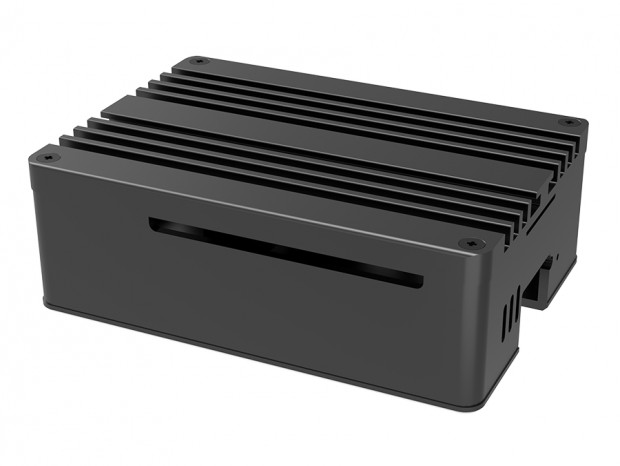 Raspberry Pi 5専用のファンレスアルミケース、Akasa「Pi-5 Pro」