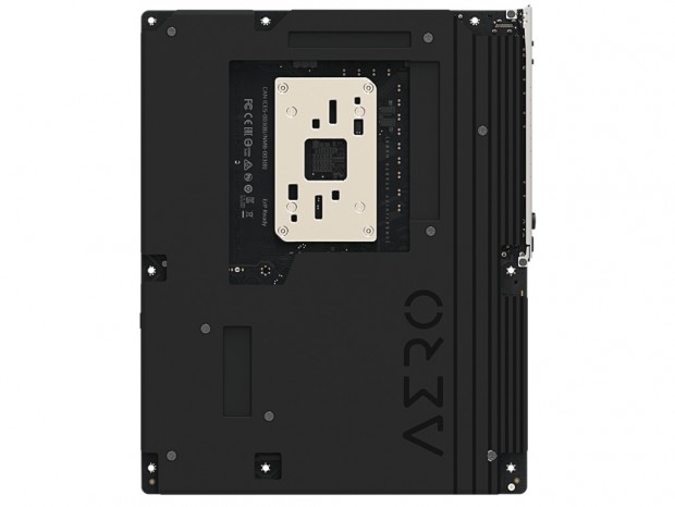 GIGABYTE、ダークウッド採用のX870Eマザーボード「X870E AERO X3D DARK WOOD」