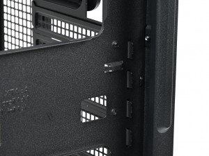 InWin「DLITE」